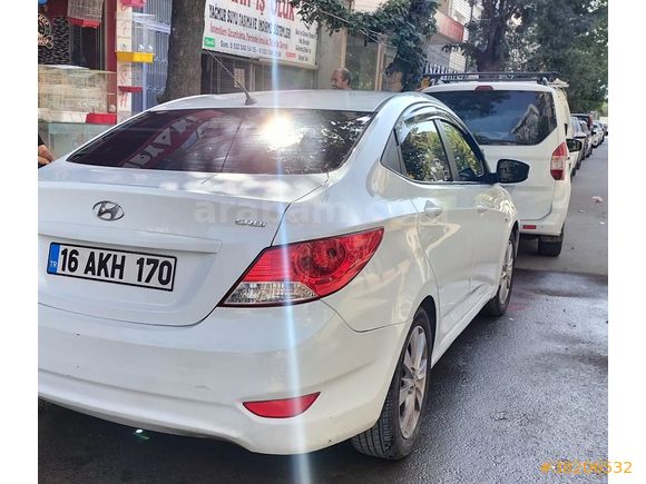 Sahibinden Hyundai Accent Blue 1.6 CRDI Mode Plus 2015 Model 