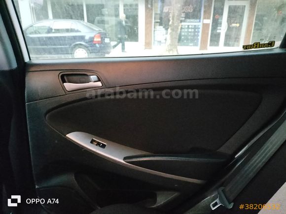 Sahibinden Hyundai Accent Blue 1.6 CRDI Mode Plus 2015 Model 