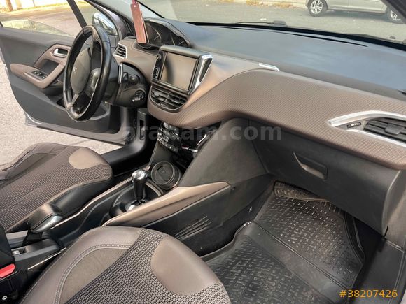 Sahibinden Peugeot 2008 1.6 e-HDi Allure 2015 Model  150.000 km Gri
