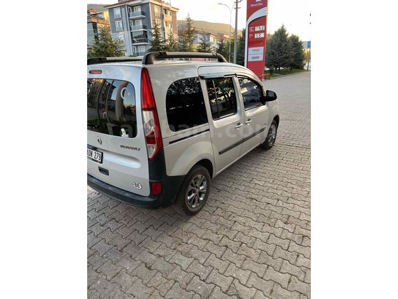 Sahibinden Renault Kangoo Multix 1.5 dCi Extreme 2015 Model Gri (Gümüş)