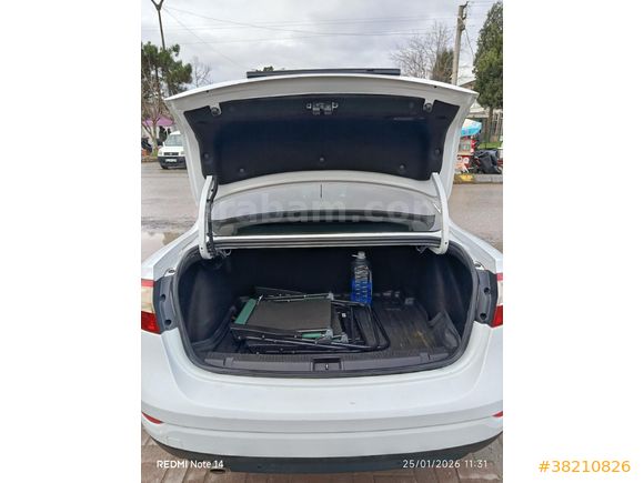 Sahibinden Renault Fluence 1.5 dCi Touch Plus 2014 Model  216000 km Beyaz