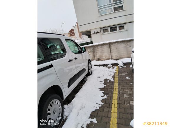 Sahibinden Opel Combo 1.5 CDTI Essential 2025 Model