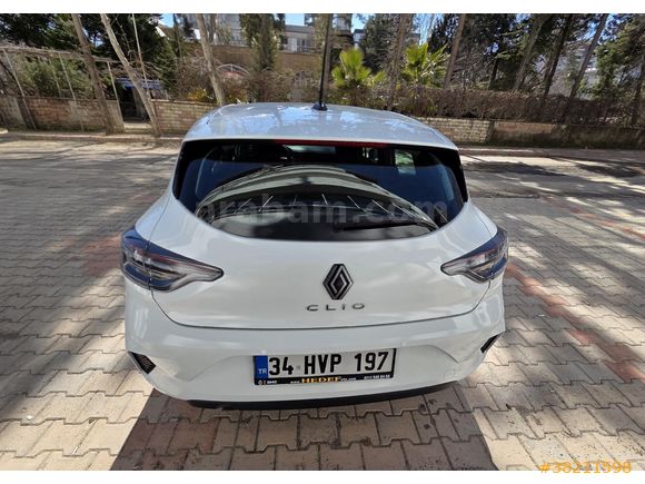 BOYASIZ | 2023 YENİ CLIO EQUILIBRE | 25.171 KM
