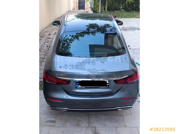 HATASIZ BOYASIZ OCAK 23 ÇIKIŞLI E200d 30500KM