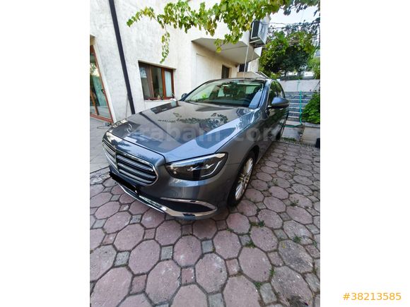 HATASIZ BOYASIZ OCAK 23 ÇIKIŞLI E200d 30500KM