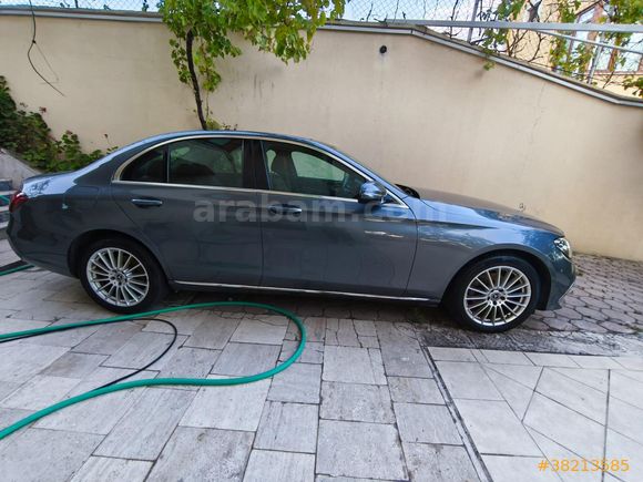 HATASIZ BOYASIZ OCAK 23 ÇIKIŞLI E200d 30500KM