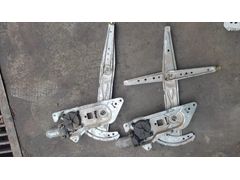 RENO KANGO CAM KİRKOSU SAĞ