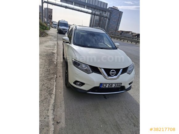 Sahibinden Nissan X-Trail 1.6 dCi Platinum Premium Pack 2016 Model  225.000 km Bej