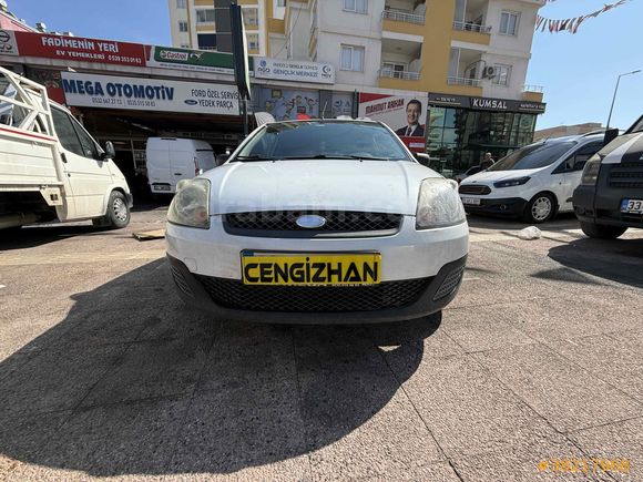 Galeriden Ford Fiesta Van 1.4 TDCi 2009 Model Mersin