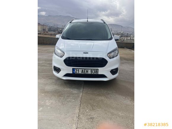 Sahibinden Ford Transit Courier 1.5 EcoBlue Deluxe 2023 Model  52.500 km Beyaz