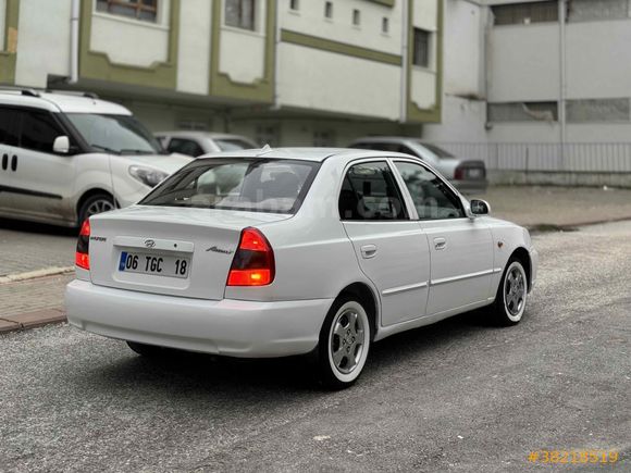  Hatasız Sahibinden Hyundai Accent 1.3 LX 2002 Model Ankara