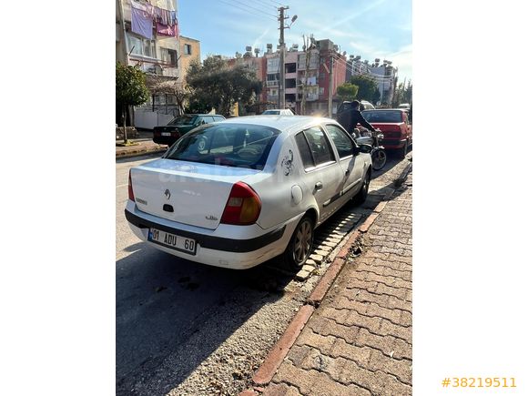 Sahibinden Renault Clio 1.4 Authentique 2004 Model