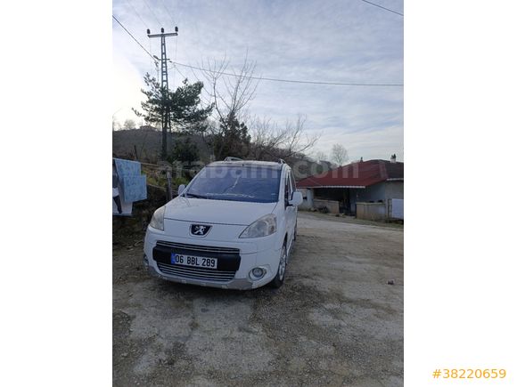 Sahibinden Peugeot Partner 1.6 HDI Premium Zenith 2011 Model