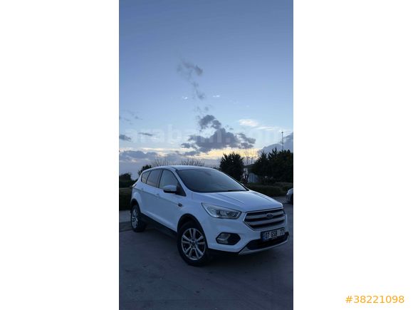 FORD KUGA İLK SAHİBİNDEN BAYANDAN