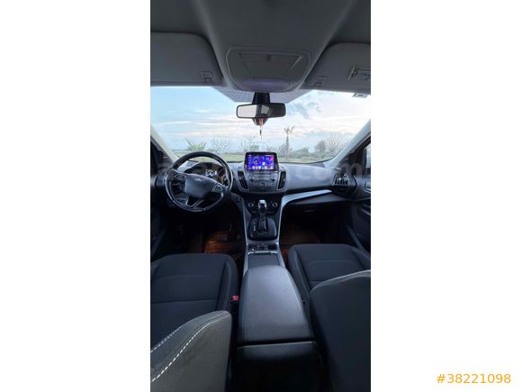 FORD KUGA İLK SAHİBİNDEN BAYANDAN