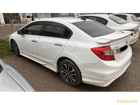 Sahibinden Honda Civic 1.6i VTEC ECO Elegance 2014 Model 