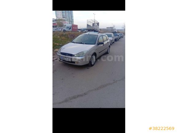 Sahibinden Ford Focus 1.6 Ghia 2001 Model