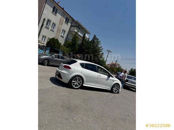 Galeriden Seat Leon 1.4 TSI Stylance 2011 Model Karaman