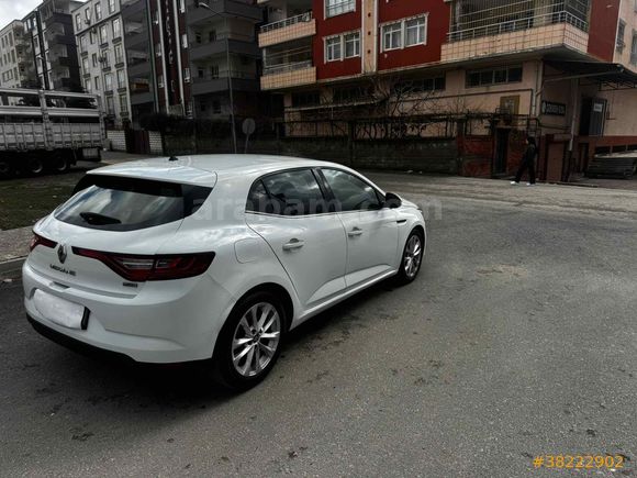 Sahibinden Renault Megane 1.5 dCi Touch 2016 Model  34.650 km Beyaz