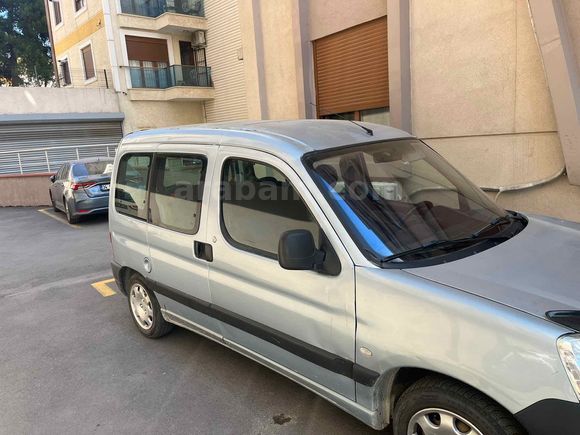 Sahibinden Düşük KM Peugeot Partner 1.9 D 2004 Model 