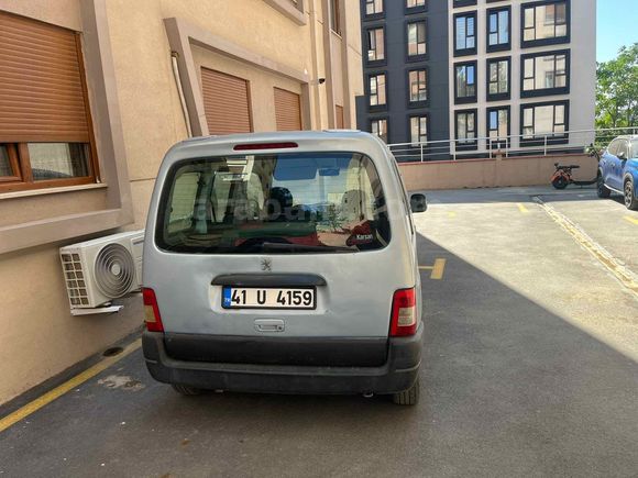 Sahibinden Düşük KM Peugeot Partner 1.9 D 2004 Model 