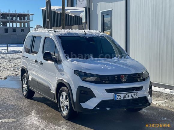Sahibinden Peugeot Rifter 1.5 BlueHDI Allure 2025 Model