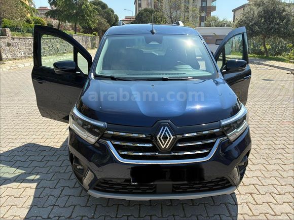  Sahibinden 2025 Kasım Trafiğe çıkışlı Kangoo Multix 1.5 Bluedci İconic