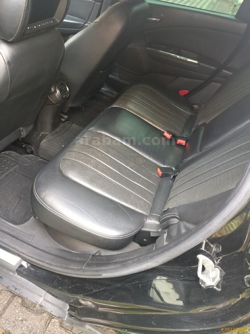 Sahibinden Lancia Delta 1.6 MJet 2013 Model Bursa 210.000 km Siyah 3
