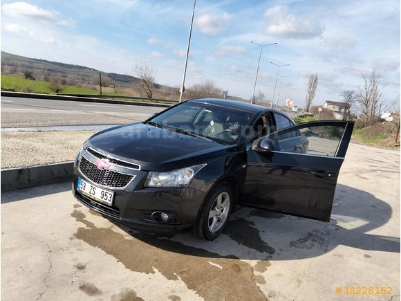 Sahibinden  Chevrolet Cruze 1.6 LS 2010 Model  174.000 km Siyah