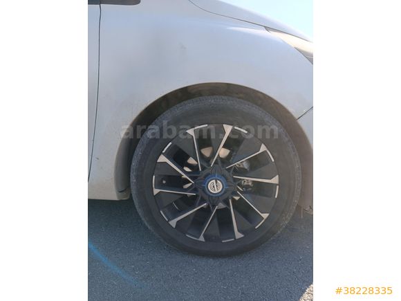 Sahibinden Renault Clio 1.5 dCi Icon 2012 Model  151.000 km Beyaz
