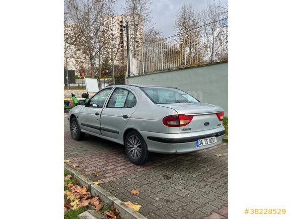 2000 Model Megane 1 RTE