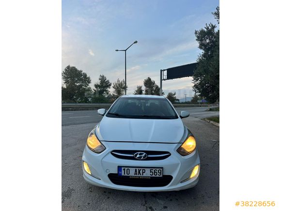 Sahibinden Hyundai Accent Blue 1.6 CRDI Mode Plus 2014 Model
