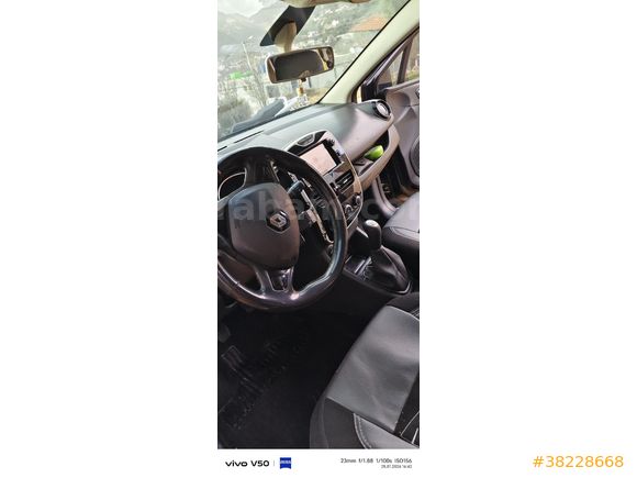 Sahibinden Renault Clio 1.5 dCi Touch 2012 Model