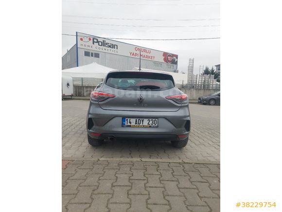 24 Çıkışlı Tramersiz Boyasız Değişensiz Clio Evolution