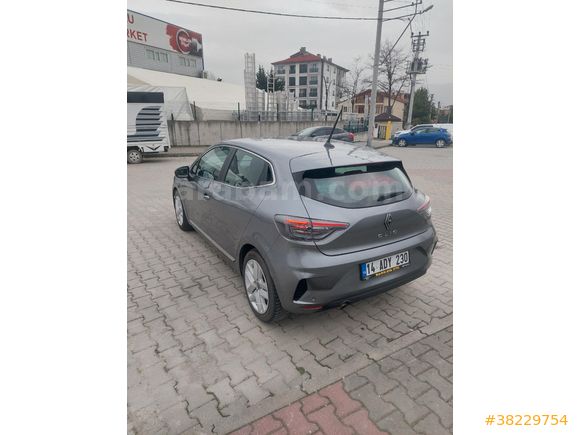 24 Çıkışlı Tramersiz Boyasız Değişensiz Clio Evolution