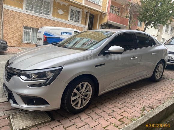 Sahibinden OTOMATİK Renault Megane 1.5 Blue DCI Touch 2020 Model  115.200 km Gri (metalik)
