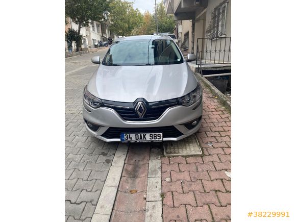 Sahibinden OTOMATİK Renault Megane 1.5 Blue DCI Touch 2020 Model  115.200 km Gri (metalik)