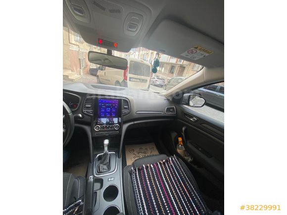 Sahibinden OTOMATİK Renault Megane 1.5 Blue DCI Touch 2020 Model  115.200 km Gri (metalik)