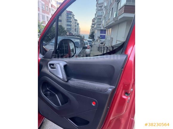 Sahibinden Citroen Berlingo 1.6 HDi Combi SX 2009 Model 