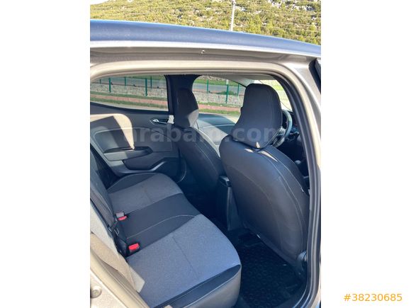 Sahibinden Renault Clio 1.0 TCe Evolution 2025 ÇIKIŞLI