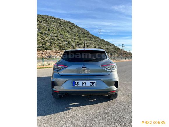Sahibinden Renault Clio 1.0 TCe Evolution 2025 ÇIKIŞLI