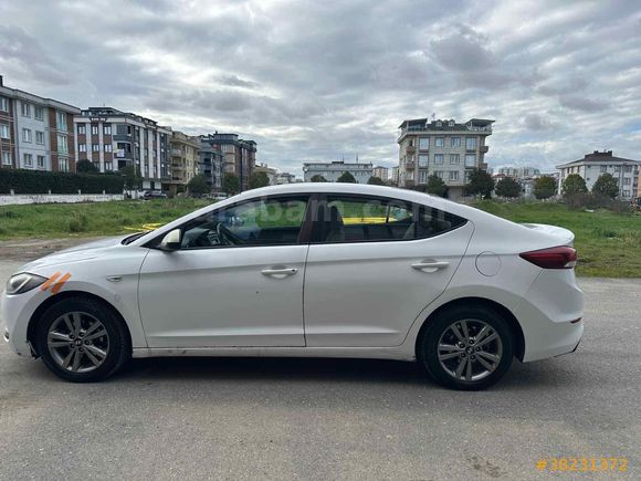 Sahibinden Hyundai Elantra 1.6 CRDi Style Plus 2017 Model 
