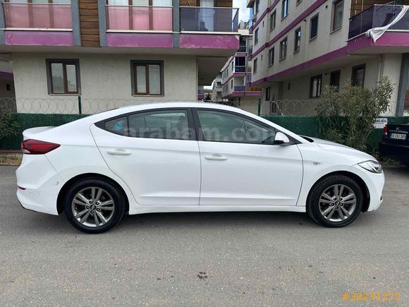 Sahibinden Hyundai Elantra 1.6 CRDi Style Plus 2017 Model 