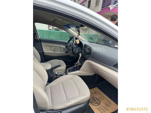 Sahibinden Hyundai Elantra 1.6 CRDi Style Plus 2017 Model 