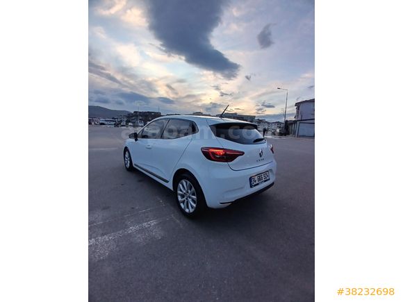 Sahibinden Renault Clio 1.0 TCe Touch 2023 Model