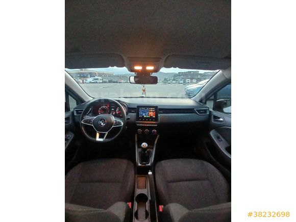 Sahibinden Renault Clio 1.0 TCe Touch 2023 Model