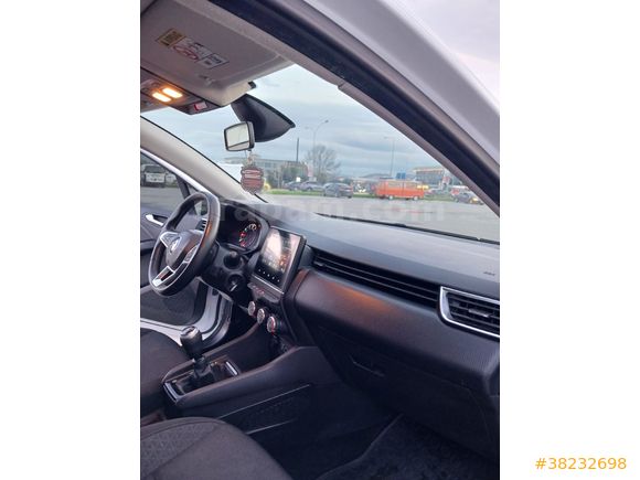 Sahibinden Renault Clio 1.0 TCe Touch 2023 Model