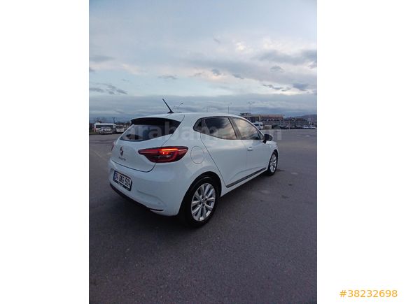 Sahibinden Renault Clio 1.0 TCe Touch 2023 Model