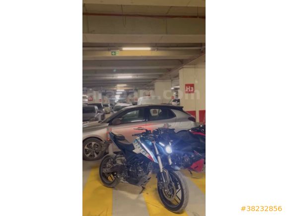  14 KM Voge 125 r 