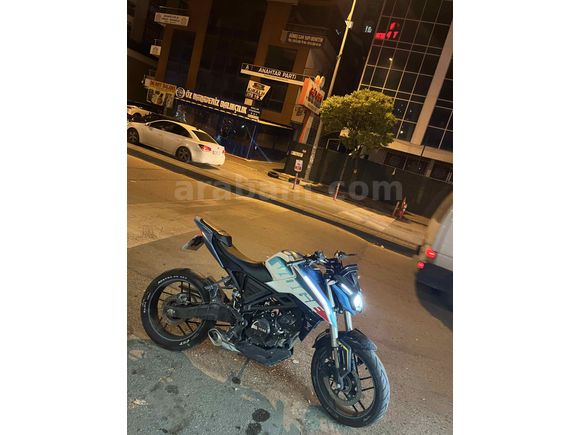  14 KM Voge 125 r 